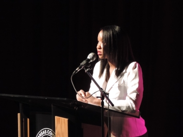 Andrea Watts, a KCKCC alumna and current Wyandotte High School choral music director, was the keynote speaker at the candlelighting ceremony. (KCKCC photo)