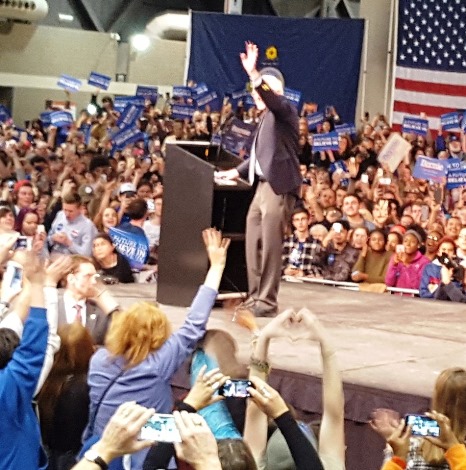 Bernie Sanders, a Democratic presidential candidate, made a campaign stop on Wednesday, Dec. 24, at Bartle Hall in Kansas City, Mo. About 8,000 persons attended the campaign rally. (Photo by William Crum)