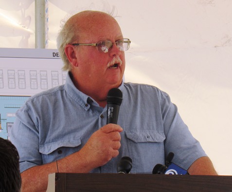 Commissioner Hal Walker spoke at today's groundbreaking for a new South Patrol police station at 21st and Metropolitan. (Staff photo)