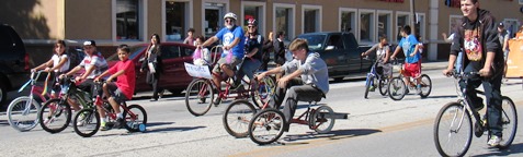 Scenes from the Central Avenue Parade held Saturday morning, Sept. 10, in Kansas City, Kan. (Staff photo by Mary Rupert)