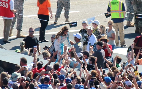 Driver Danica Patrick met with fans before the start of the Hollywood Casino 400 on Sunday at Kansas Speedway, Kansas City, Kan. (Fan photo)