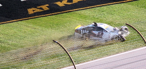 Racing action from Sunday's Hollywood Casino 400 Sprint Cup Series race at Kansas Speedway in Kansas City, Kan. (Fan photo) 