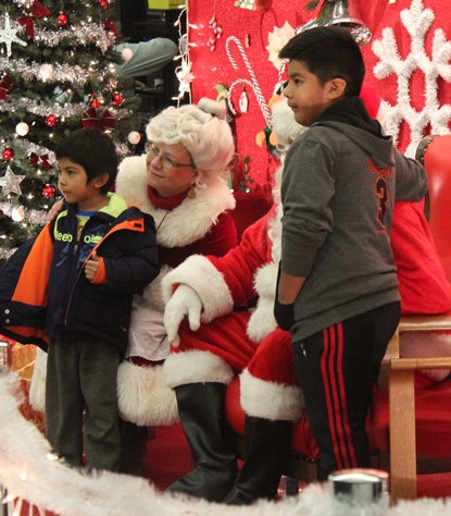 More scenes from the holiday lighting ceremony Friday night at Kansas City, Kan., City Hall. (Photo by Steve Rupert)