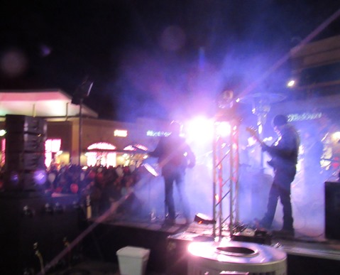 Local musicians played holiday music at tonight's tree lighting ceremony at the Legends Outlets in Kansas City, Kan. (Staff photo by Mary Rupert)